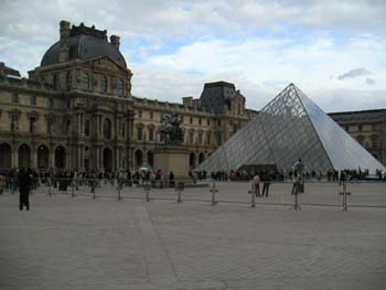 Louvre Hof